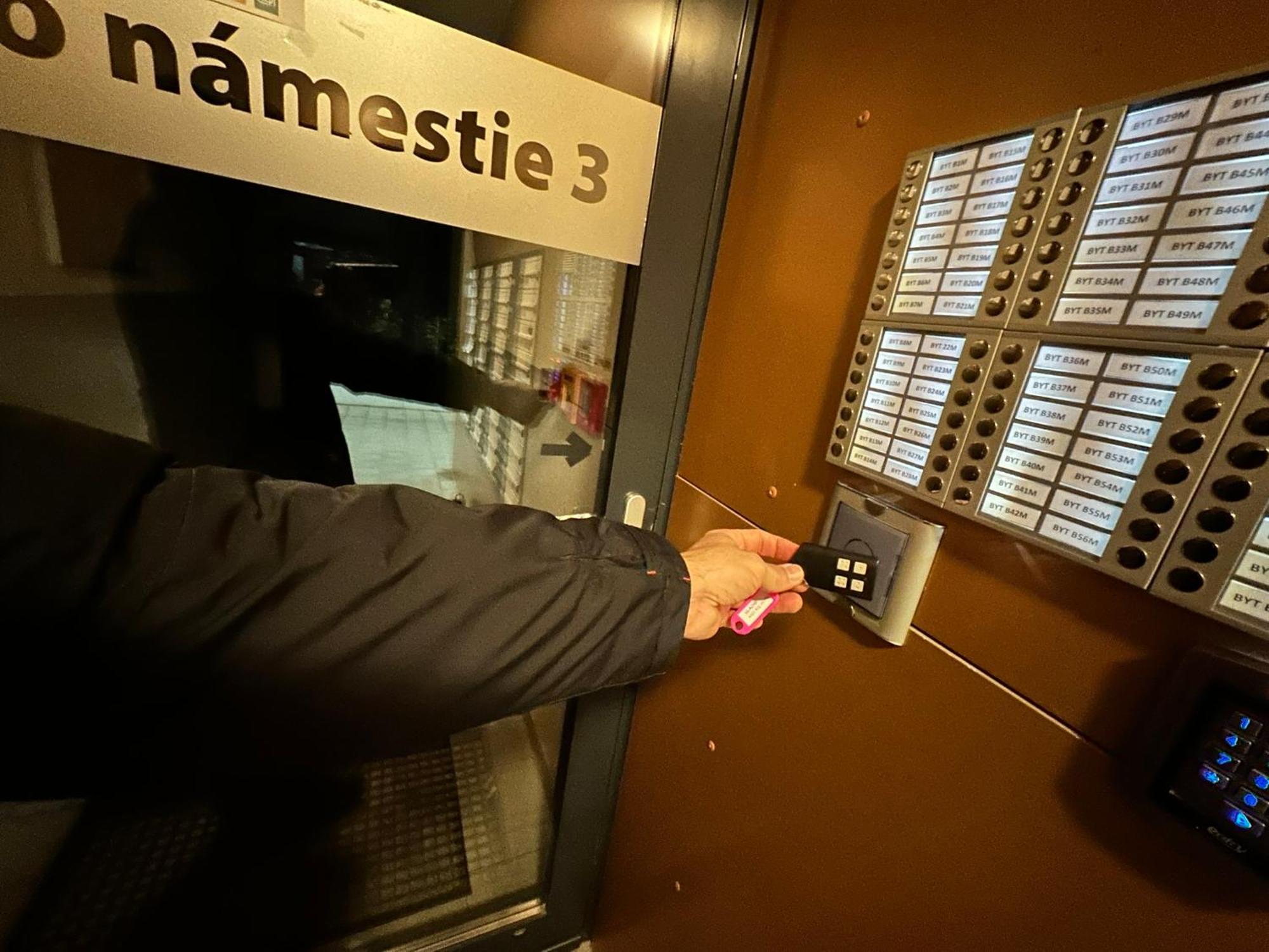 Novozariadeny Apartman Pri Starom Moste 브라티슬라바 외부 사진